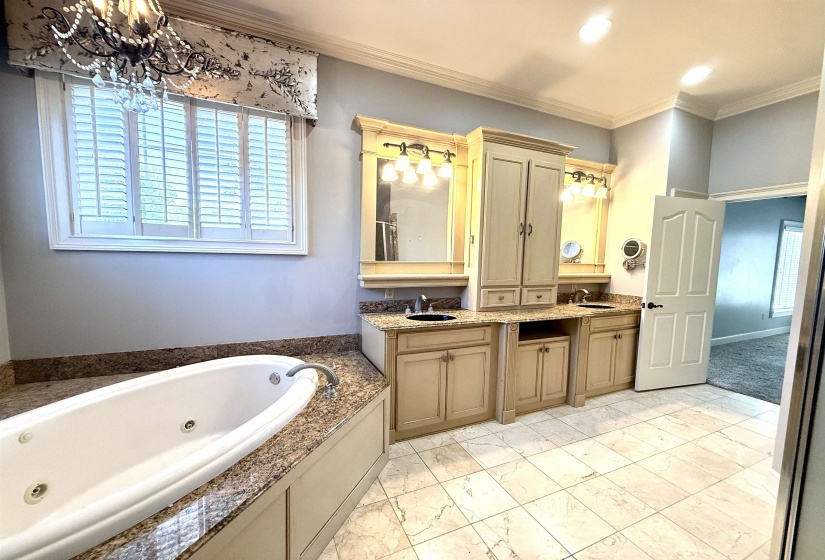 84 EAGLE TRACE RD, Covington, Tennessee 38019, 4 Bedrooms Bedrooms, 10 Rooms Rooms,3.1 BathroomsBathrooms,Residential,For Sale,EAGLE TRACE,10219652