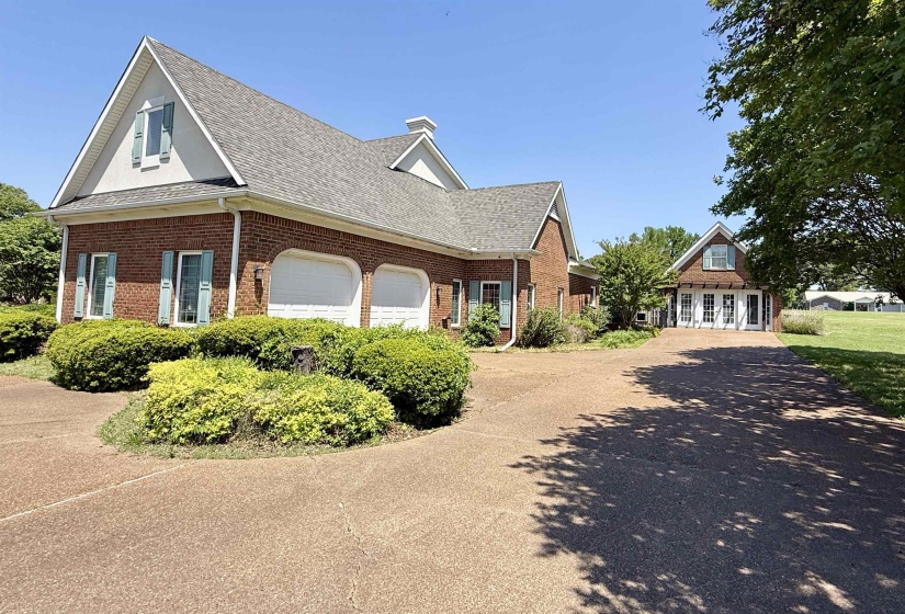 84 EAGLE TRACE RD, Covington, Tennessee 38019, 4 Bedrooms Bedrooms, 10 Rooms Rooms,3.1 BathroomsBathrooms,Residential,For Sale,EAGLE TRACE,10219652