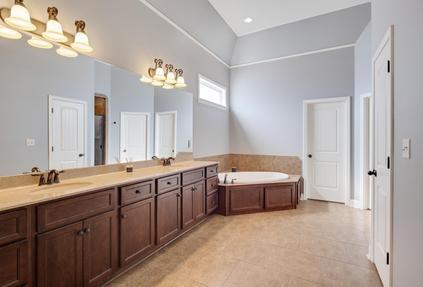 1466 CARMONY CV, Collierville, Tennessee 38017, 4 Bedrooms Bedrooms, 8 Rooms Rooms,3.1 BathroomsBathrooms,Residential,For Sale,CARMONY,10219653