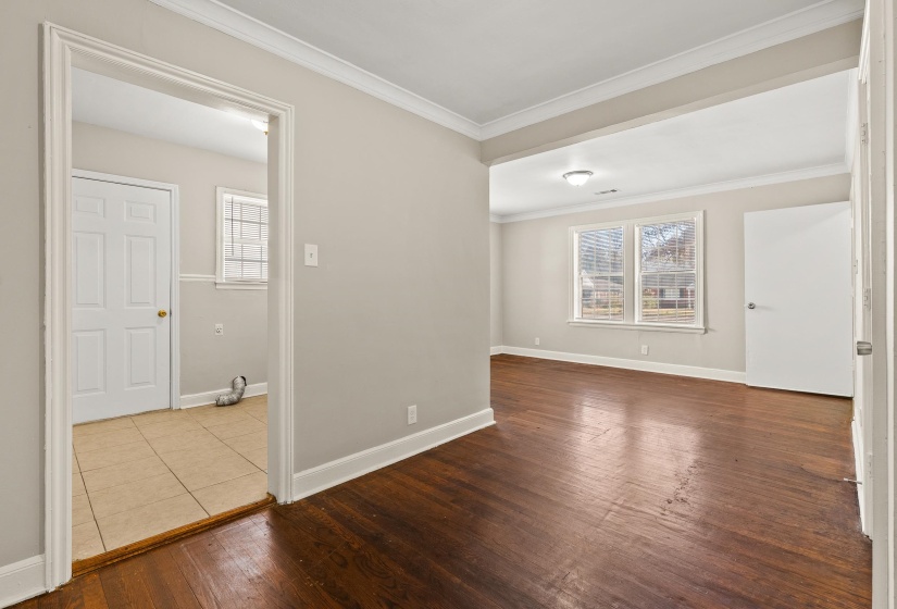 1093 WATKINS ST, Memphis, Tennessee 38107, 4 Bedrooms Bedrooms, 10 Rooms Rooms,2 BathroomsBathrooms,Residential,For Sale,WATKINS,10219655