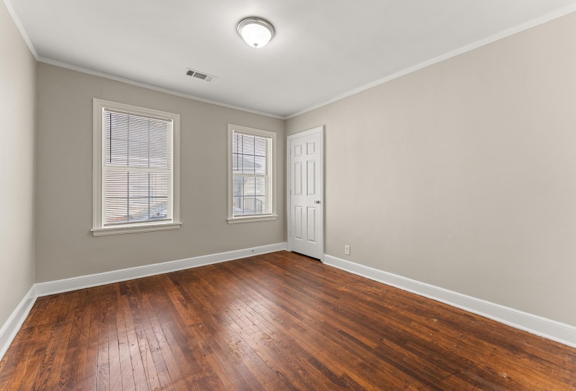 1093 WATKINS ST, Memphis, Tennessee 38107, 4 Bedrooms Bedrooms, 10 Rooms Rooms,2 BathroomsBathrooms,Residential,For Sale,WATKINS,10219655