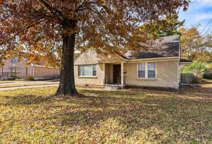 1093 WATKINS ST, Memphis, Tennessee 38107, 4 Bedrooms Bedrooms, 10 Rooms Rooms,2 BathroomsBathrooms,Residential,For Sale,WATKINS,10219655