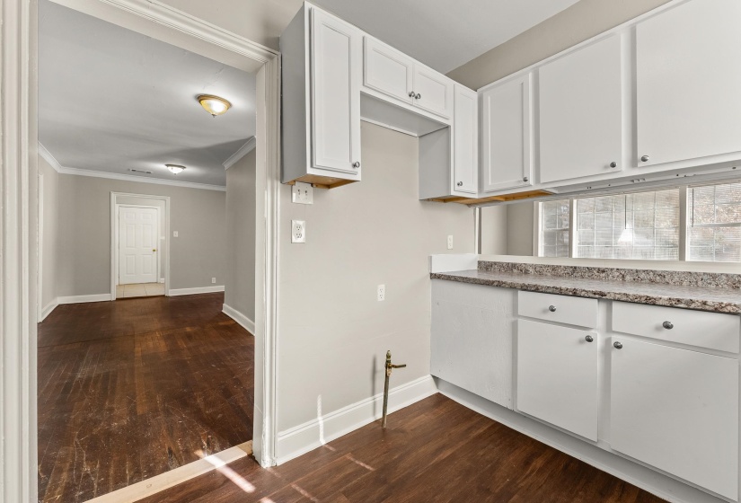 1093 WATKINS ST, Memphis, Tennessee 38107, 4 Bedrooms Bedrooms, 10 Rooms Rooms,2 BathroomsBathrooms,Residential,For Sale,WATKINS,10219655