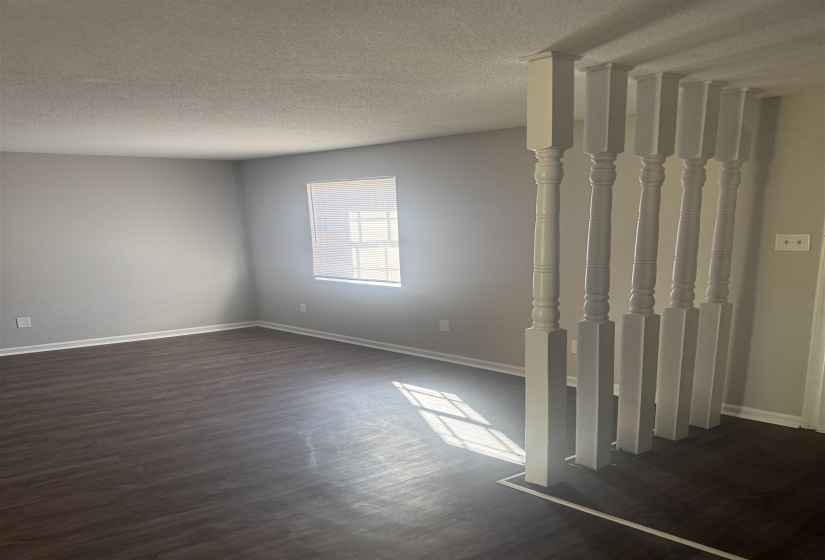 996 UNIVERSITY ST, Memphis, Tennessee 38107, 2 Bedrooms Bedrooms, ,1.1 BathroomsBathrooms,Duplexes,For Sale,UNIVERSITY,10219661