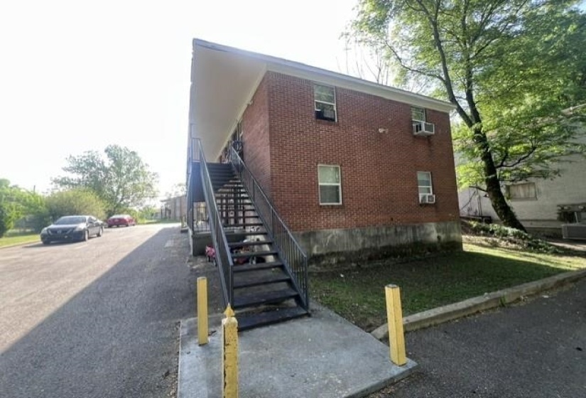 957 WELLINGTON AVE, Memphis, Tennessee 38126, ,Multi-family,For Sale,WELLINGTON,10219672