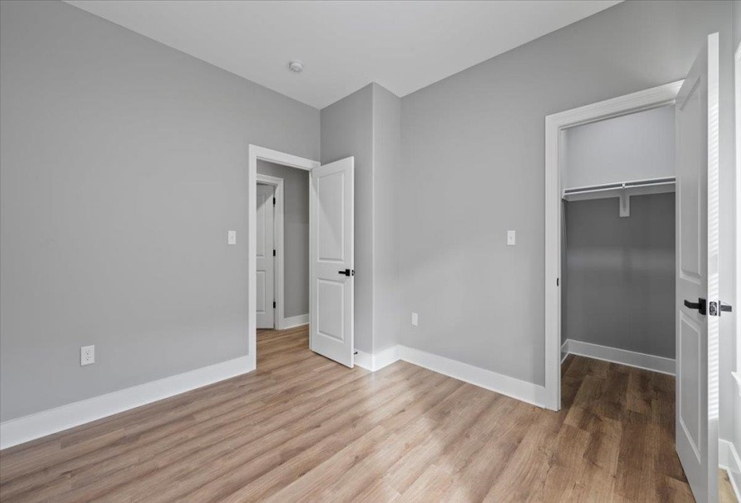 1068 BRUCE ST, Memphis, Tennessee 38104, 4 Bedrooms Bedrooms, 6 Rooms Rooms,2 BathroomsBathrooms,Rental Properties,For Sale,BRUCE,10219665