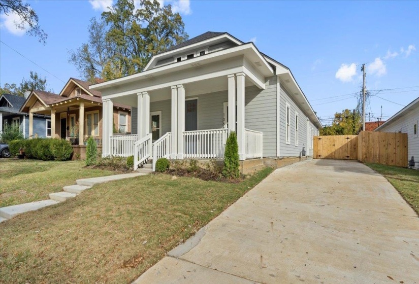 1068 BRUCE ST, Memphis, Tennessee 38104, 4 Bedrooms Bedrooms, 6 Rooms Rooms,2 BathroomsBathrooms,Rental Properties,For Sale,BRUCE,10219665