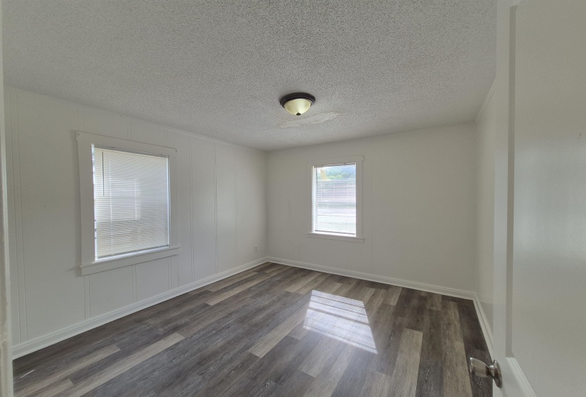 2100 RIVERSIDE BLVD, Memphis, Tennessee 38109, 3 Bedrooms Bedrooms, 6 Rooms Rooms,1 BathroomBathrooms,Rental Properties,For Sale,RIVERSIDE,10219683