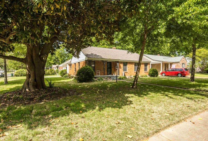 5250 SEQUOIA AVE, Memphis, Tennessee 38120, 3 Bedrooms Bedrooms, 6 Rooms Rooms,2 BathroomsBathrooms,Residential,For Sale,SEQUOIA,10219659