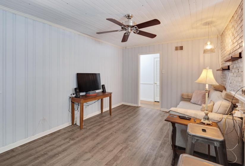 5250 SEQUOIA AVE, Memphis, Tennessee 38120, 3 Bedrooms Bedrooms, 6 Rooms Rooms,2 BathroomsBathrooms,Residential,For Sale,SEQUOIA,10219659