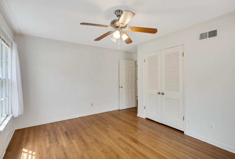 5250 SEQUOIA AVE, Memphis, Tennessee 38120, 3 Bedrooms Bedrooms, 6 Rooms Rooms,2 BathroomsBathrooms,Residential,For Sale,SEQUOIA,10219659