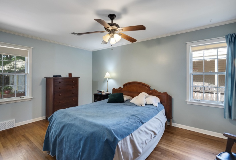 5250 SEQUOIA AVE, Memphis, Tennessee 38120, 3 Bedrooms Bedrooms, 6 Rooms Rooms,2 BathroomsBathrooms,Residential,For Sale,SEQUOIA,10219659