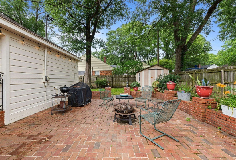 5250 SEQUOIA AVE, Memphis, Tennessee 38120, 3 Bedroom Bedrooms, 6 Room Rooms,2 BathroomBathrooms,Residential,For Sale,SEQUOIA,0,10219659
