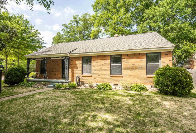 5250 SEQUOIA AVE, Memphis, Tennessee 38120, 3 Bedrooms Bedrooms, 6 Rooms Rooms,2 BathroomsBathrooms,Residential,For Sale,SEQUOIA,10219659