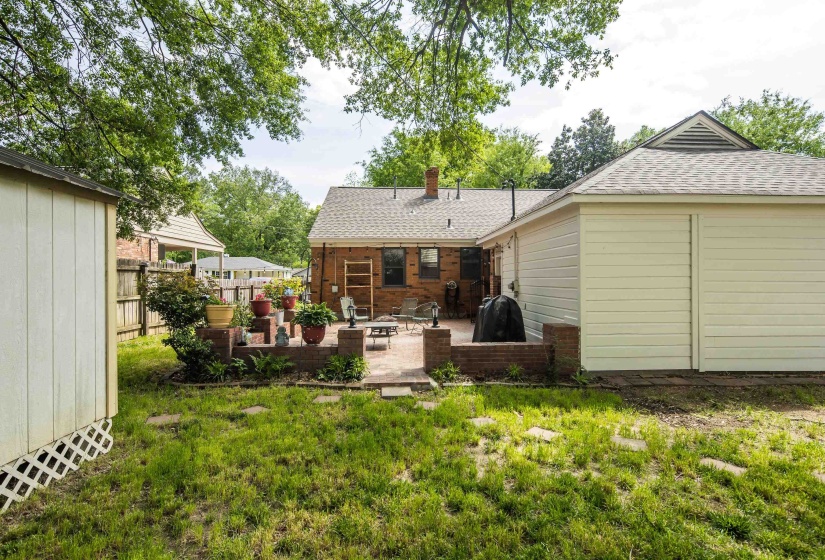 5250 SEQUOIA AVE, Memphis, Tennessee 38120, 3 Bedrooms Bedrooms, 6 Rooms Rooms,2 BathroomsBathrooms,Residential,For Sale,SEQUOIA,10219659