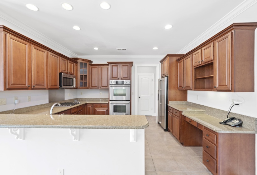 10835 WHISPER HOLLOW CV, Collierville, Tennessee 38017, 5 Bedrooms Bedrooms, 10 Rooms Rooms,4.1 BathroomsBathrooms,Residential,For Sale,WHISPER HOLLOW,10219663