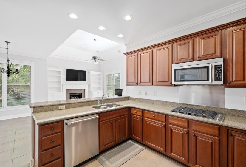 10835 WHISPER HOLLOW CV, Collierville, Tennessee 38017, 5 Bedrooms Bedrooms, 10 Rooms Rooms,4.1 BathroomsBathrooms,Residential,For Sale,WHISPER HOLLOW,10219663