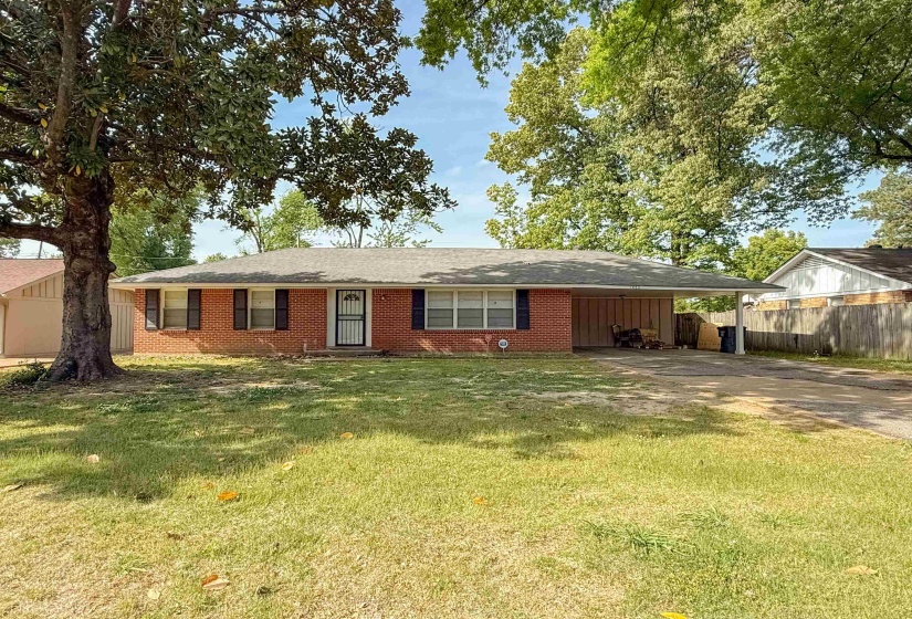 1472 HOLMES RD, Memphis, Tennessee 38116, 3 Bedrooms Bedrooms, 8 Rooms Rooms,1.1 BathroomsBathrooms,Residential,For Sale,HOLMES,10219670