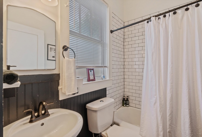 2187 NELSON AVE, Memphis, Tennessee 38104, 3 Bedrooms Bedrooms, 7 Rooms Rooms,2 BathroomsBathrooms,Residential,For Sale,NELSON,10219690