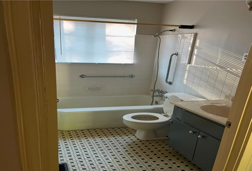 779 INDIAN DR, Memphis, Tennessee 38122, 2 Bedrooms Bedrooms, 6 Rooms Rooms,1 BathroomBathrooms,Rental Properties,For Sale,INDIAN,10219700