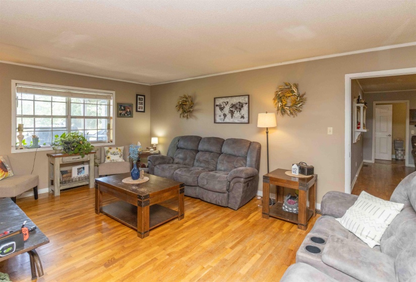 268 TAYLOR RD, Michie, Tennessee 38357, 3 Bedrooms Bedrooms, 8 Rooms Rooms,1.1 BathroomsBathrooms,Residential,For Sale,TAYLOR,10219703
