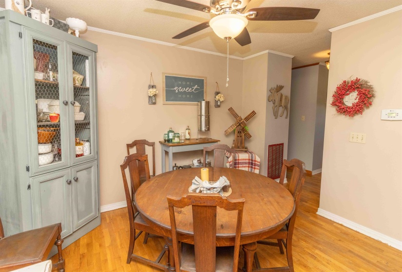 268 TAYLOR RD, Michie, Tennessee 38357, 3 Bedrooms Bedrooms, 8 Rooms Rooms,1.1 BathroomsBathrooms,Residential,For Sale,TAYLOR,10219703