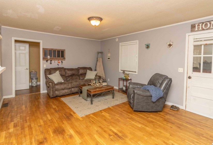 268 TAYLOR RD, Michie, Tennessee 38357, 3 Bedrooms Bedrooms, 8 Rooms Rooms,1.1 BathroomsBathrooms,Residential,For Sale,TAYLOR,10219703