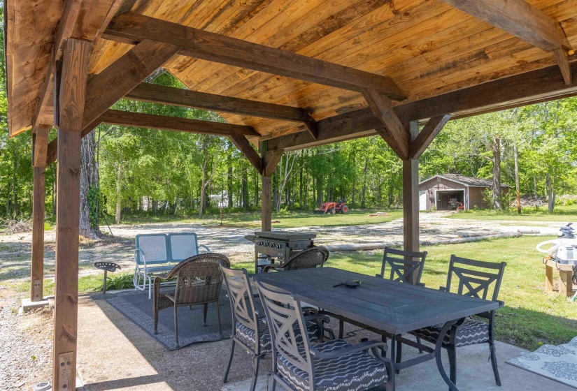 268 TAYLOR RD, Michie, Tennessee 38357, 3 Bedrooms Bedrooms, 8 Rooms Rooms,1.1 BathroomsBathrooms,Residential,For Sale,TAYLOR,10219703
