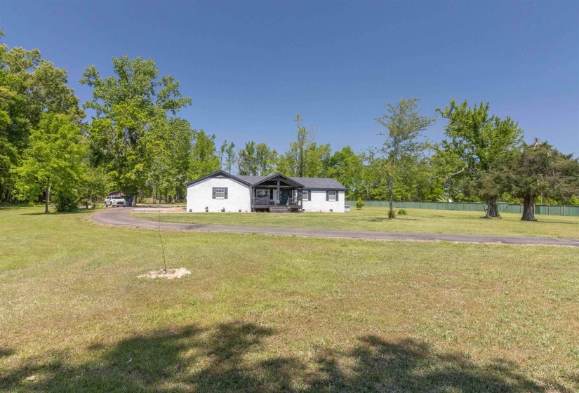 268 TAYLOR RD, Michie, Tennessee 38357, 3 Bedrooms Bedrooms, 8 Rooms Rooms,1.1 BathroomsBathrooms,Residential,For Sale,TAYLOR,10219703