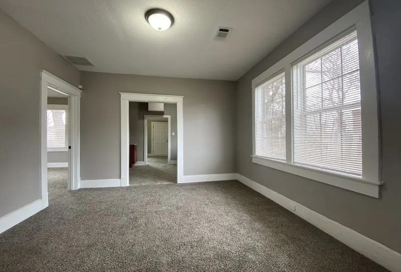 1487 SWIFT ST, Memphis, Tennessee 38109, 2 Bedrooms Bedrooms, 5 Rooms Rooms,1 BathroomBathrooms,Residential,For Sale,SWIFT,10219709