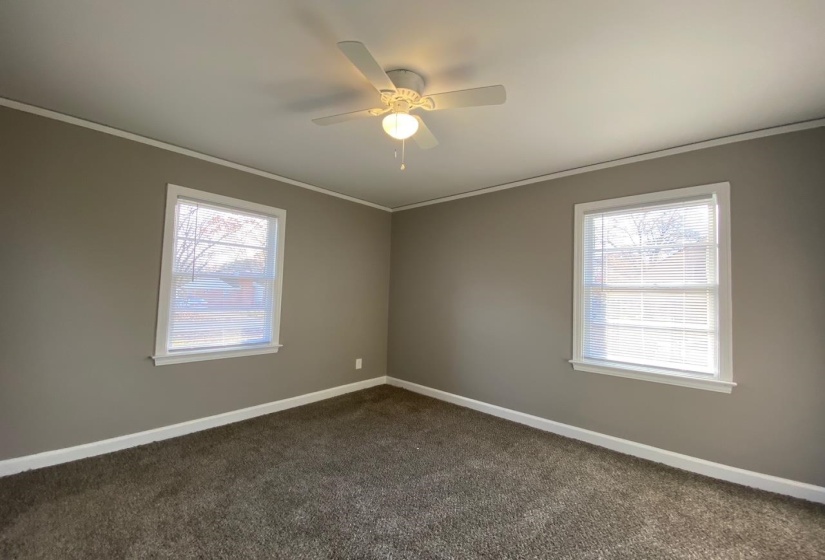 516 JEANNE DR, Memphis, Tennessee 38109, 3 Bedrooms Bedrooms, 6 Rooms Rooms,1 BathroomBathrooms,Residential,For Sale,JEANNE,10219710