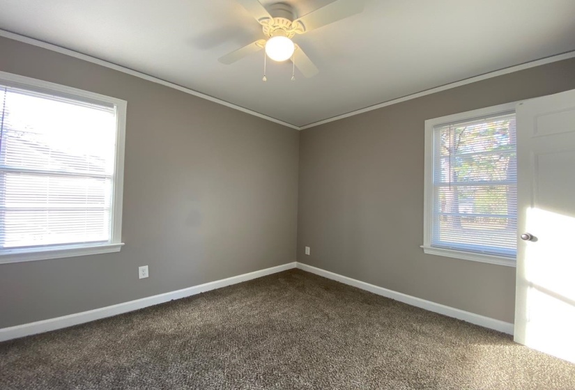 516 JEANNE DR, Memphis, Tennessee 38109, 3 Bedrooms Bedrooms, 6 Rooms Rooms,1 BathroomBathrooms,Residential,For Sale,JEANNE,10219710