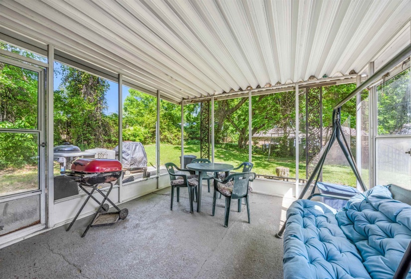 5132 STEUBEN DR, Memphis, Tennessee 38134, 4 Bedrooms Bedrooms, 8 Rooms Rooms,2.1 BathroomsBathrooms,Residential,For Sale,STEUBEN,10219711