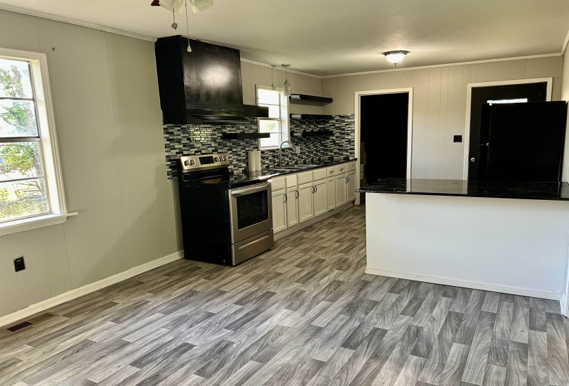 689 WILLIAMS SWITCH RD, Ripley, Tennessee 38063, 3 Bedrooms Bedrooms, 6 Rooms Rooms,1 BathroomBathrooms,Residential,For Sale,WILLIAMS SWITCH,10219713