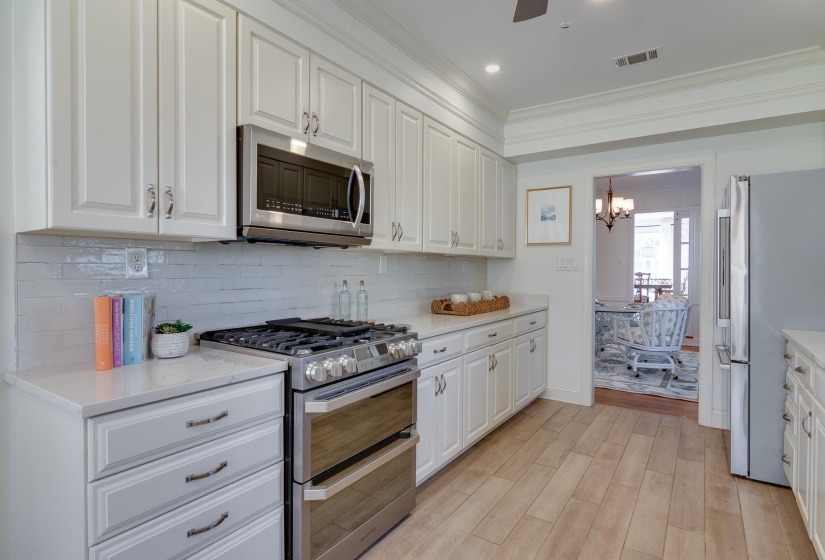 5264 ANGELA ST, Memphis, Tennessee 38120, 3 Bedrooms Bedrooms, 8 Rooms Rooms,2 BathroomsBathrooms,Residential,For Sale,ANGELA,10219715