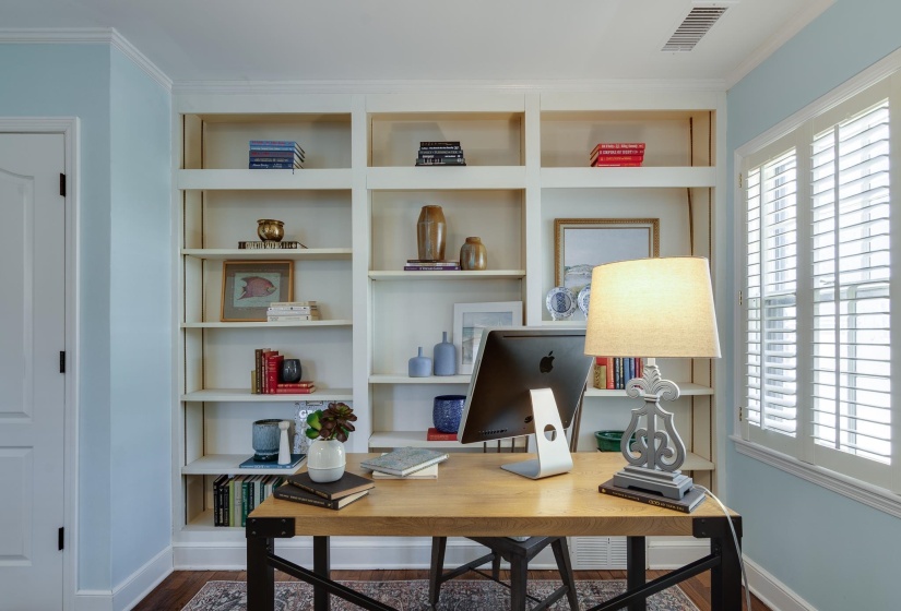 5264 ANGELA ST, Memphis, Tennessee 38120, 3 Bedrooms Bedrooms, 8 Rooms Rooms,2 BathroomsBathrooms,Residential,For Sale,ANGELA,10219715