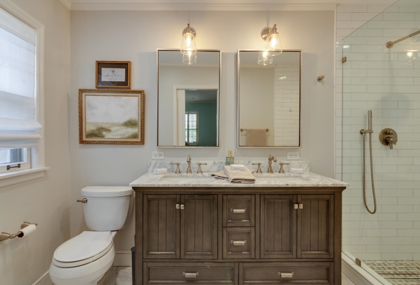 5264 ANGELA ST, Memphis, Tennessee 38120, 3 Bedrooms Bedrooms, 8 Rooms Rooms,2 BathroomsBathrooms,Residential,For Sale,ANGELA,10219715