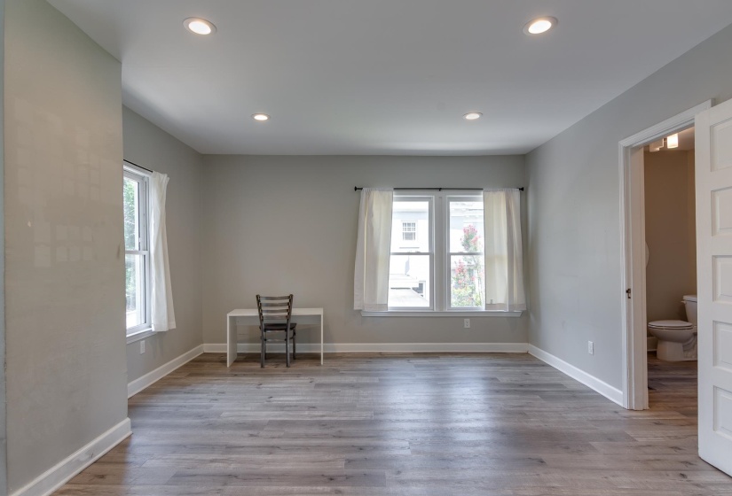 2221 POPLAR AVE, Memphis, Tennessee 38104, 5 Bedrooms Bedrooms, 12 Rooms Rooms,4.3 BathroomsBathrooms,Residential,For Sale,POPLAR,10219716