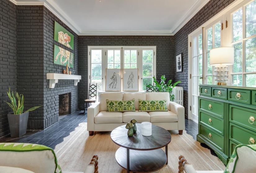 2221 POPLAR AVE, Memphis, Tennessee 38104, 5 Bedrooms Bedrooms, 12 Rooms Rooms,4.3 BathroomsBathrooms,Residential,For Sale,POPLAR,10219716