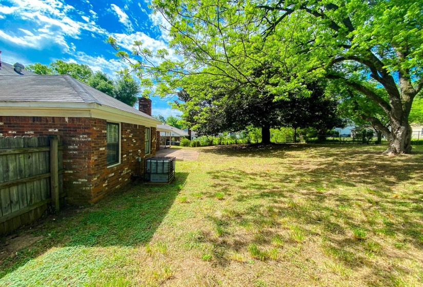 2877 KENNETH ST, Memphis, Tennessee 38128, 4 Bedrooms Bedrooms, 8 Rooms Rooms,2.1 BathroomsBathrooms,Residential,For Sale,KENNETH,10219722