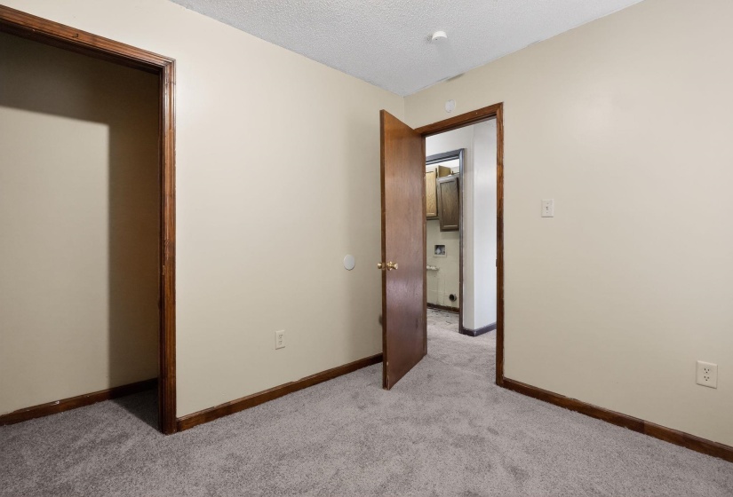 3877 BLACK FORREST DR, Memphis, Tennessee 38128, 3 Bedrooms Bedrooms, 5 Rooms Rooms,2 BathroomsBathrooms,Residential,For Sale,BLACK FORREST,10216252