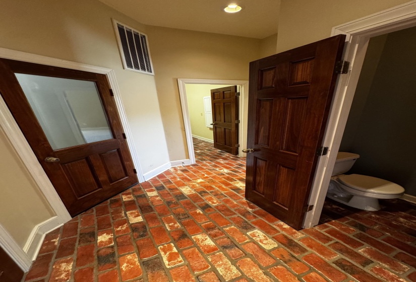 439 MCLILLIE LN, Covington, Tennessee 38019, 5 Bedrooms Bedrooms, 10 Rooms Rooms,4.1 BathroomsBathrooms,Residential,For Sale,MCLILLIE,10219759