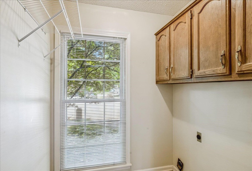2174 CARROLLWOOD LN, Cordova, Tennessee 38016-6178, 3 Bedrooms Bedrooms, 7 Rooms Rooms,2.1 BathroomsBathrooms,Residential,For Sale,CARROLLWOOD,10219764