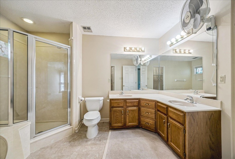 2174 CARROLLWOOD LN, Cordova, Tennessee 38016-6178, 3 Bedrooms Bedrooms, 7 Rooms Rooms,2.1 BathroomsBathrooms,Residential,For Sale,CARROLLWOOD,10219764