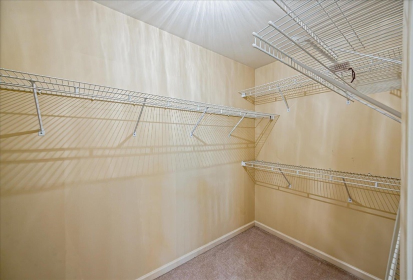 2174 CARROLLWOOD LN, Cordova, Tennessee 38016-6178, 3 Bedrooms Bedrooms, 7 Rooms Rooms,2.1 BathroomsBathrooms,Residential,For Sale,CARROLLWOOD,10219764