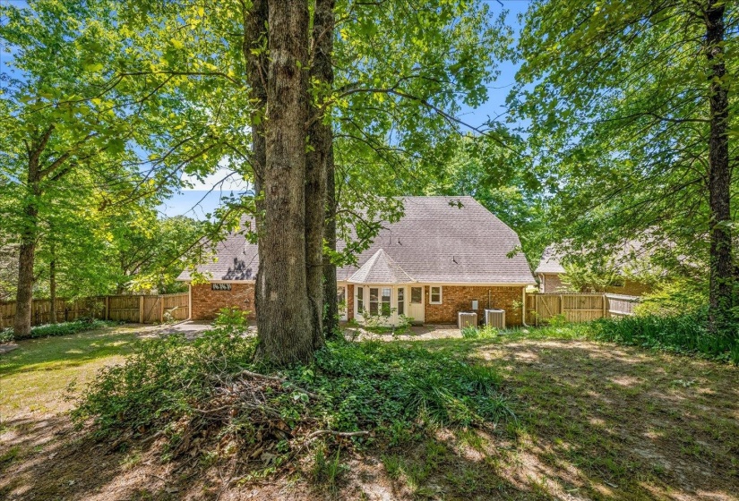 2174 CARROLLWOOD LN, Cordova, Tennessee 38016-6178, 3 Bedrooms Bedrooms, 7 Rooms Rooms,2.1 BathroomsBathrooms,Residential,For Sale,CARROLLWOOD,10219764