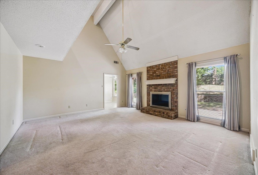 2174 CARROLLWOOD LN, Cordova, Tennessee 38016-6178, 3 Bedrooms Bedrooms, 7 Rooms Rooms,2.1 BathroomsBathrooms,Residential,For Sale,CARROLLWOOD,10219764
