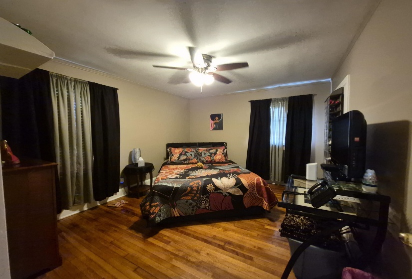 1319 PEACH AVE, Memphis, Tennessee 38104, 1 Bedroom Bedrooms, ,1 BathroomBathrooms,Duplexes,For Sale,PEACH,10219788