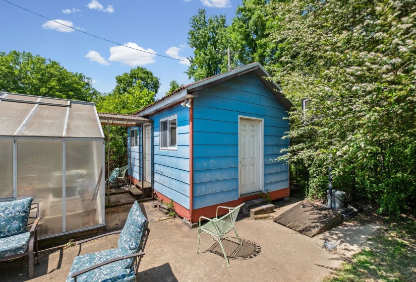 4108 HILLDALE AVE, Memphis, Tennessee 38117, 3 Bedrooms Bedrooms, 7 Rooms Rooms,2 BathroomsBathrooms,Residential,For Sale,HILLDALE,10219770