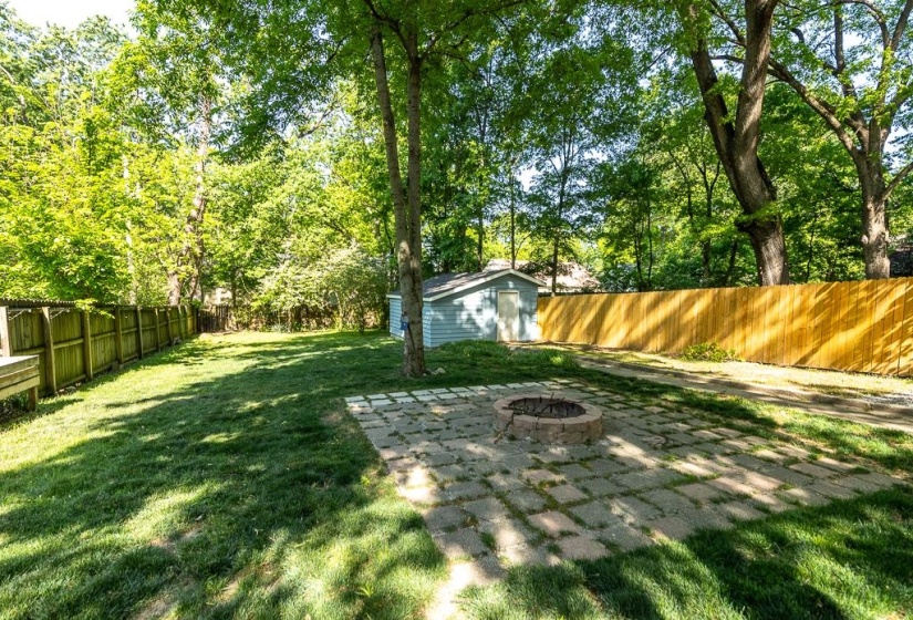 119 FENWICK DR, Memphis, Tennessee 38111, 3 Bedrooms Bedrooms, 6 Rooms Rooms,2 BathroomsBathrooms,Residential,For Sale,FENWICK,10219782